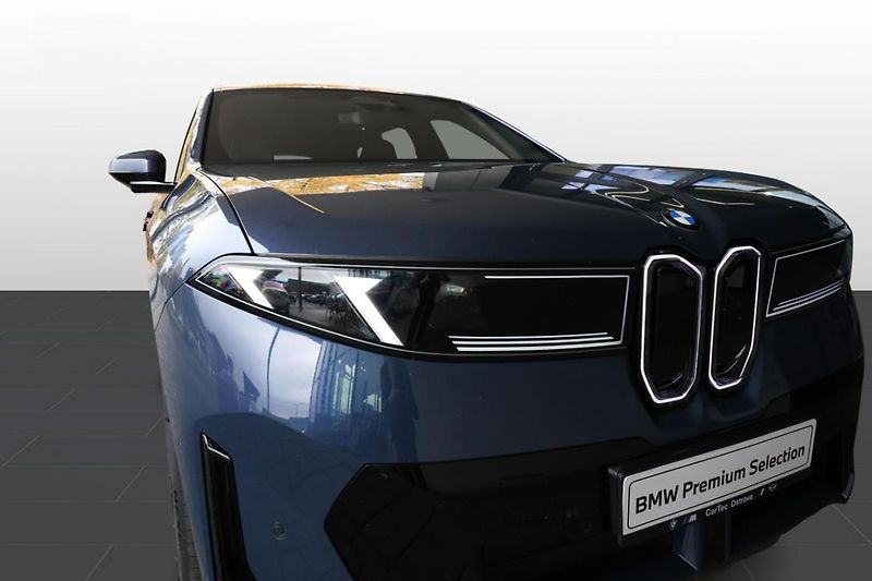 BMW iX3 50 xDrive - fotka 21 z 28