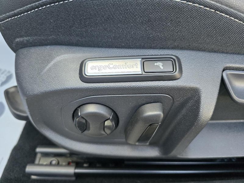 Volkswagen Arteon R-LINE 200kW KŮŽE NAVI KAMERA - fotka 34 z 49