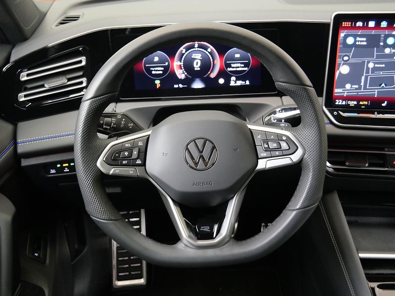 Volkswagen Tiguan - fotka 15 z 26