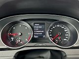 Volkswagen Passat (2022) Business 2.0 TDI 110kW - náhled 12