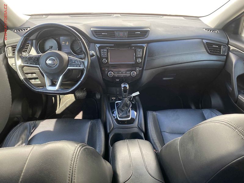 Nissan X-Trail (2018) 2.0 dCi 4x4, Tekna, AT, +ALU - fotka 8 z 23