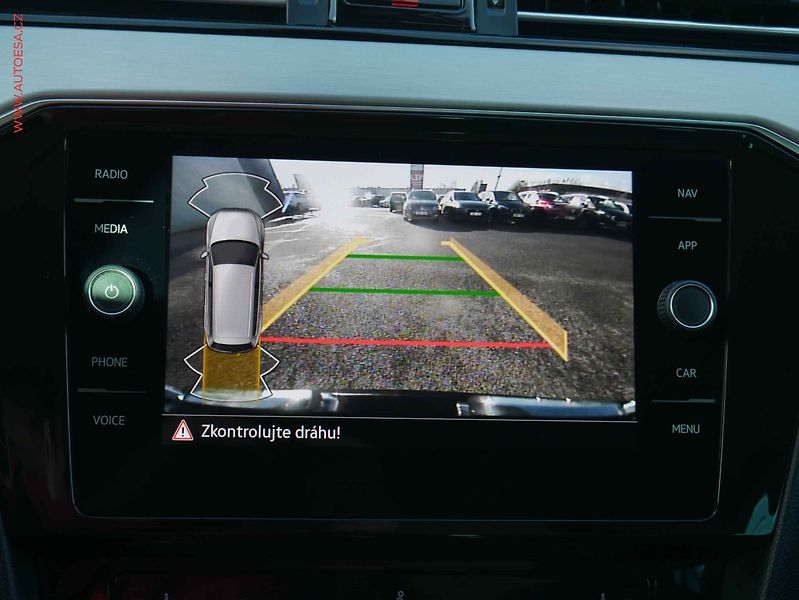 Volkswagen Passat (2020) 2.0TDi, ELE, DSG, LED - fotka 16 z 25