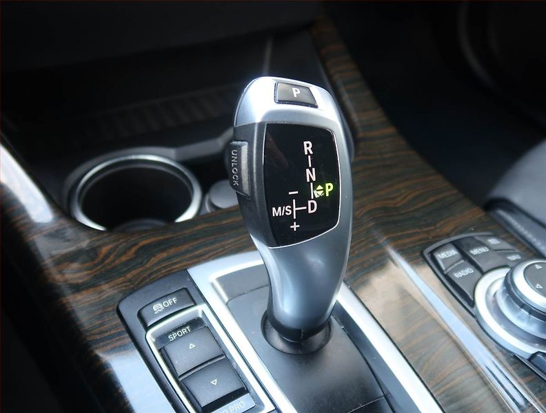 BMW X3 (2013) xDrive20d, 4X4, Automat, ČR - fotka 13 z 25