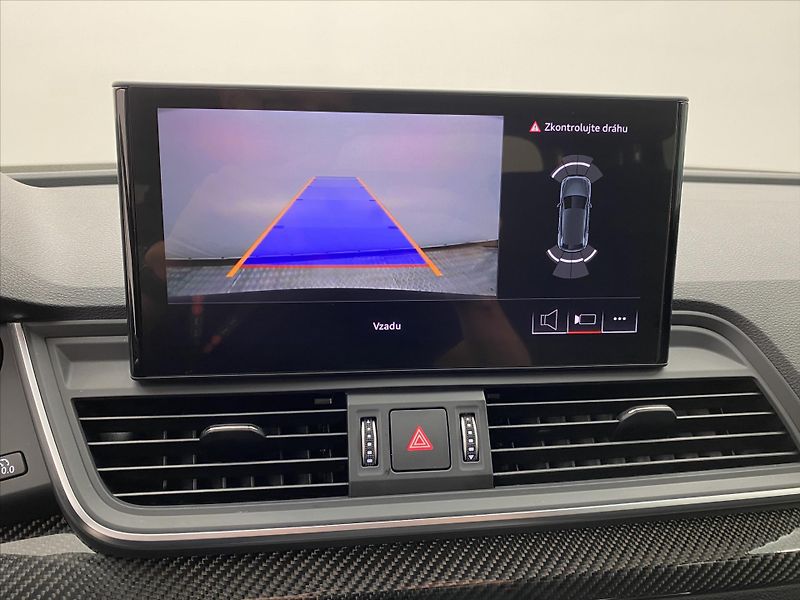 Audi Q5 2,0 S-LINE 40TFSI 150kW - fotka 20 z 26
