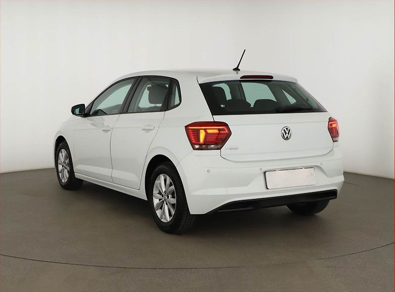 Volkswagen Polo (2019) Highline 1.0 TSI, Automat, ČR - fotka 4 z 14