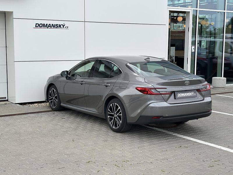 Toyota Camry (2025) PRESTIGE 2.5 HEV AT - fotka 2 z 14