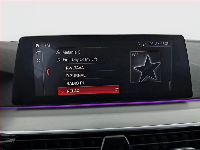 BMW Řada 5 (2018) M Sport 530d xDrive - fotka 13 z 25