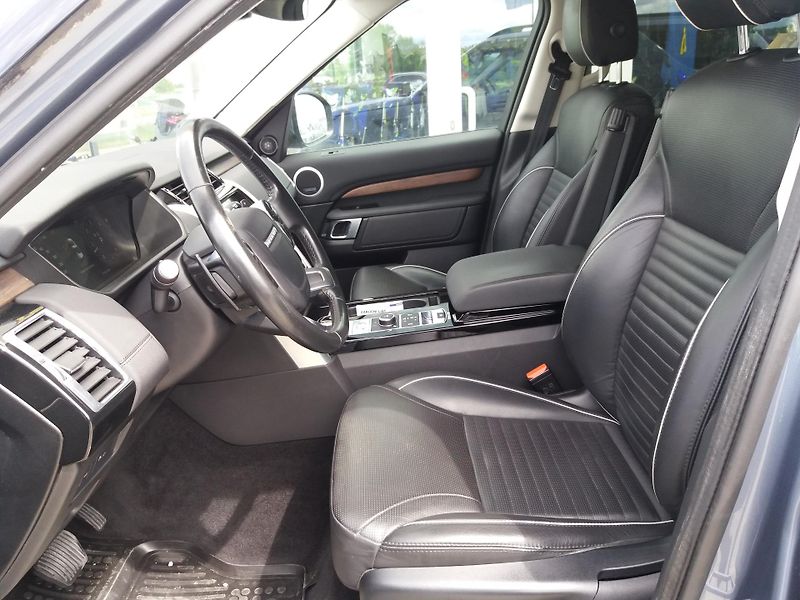 Land Rover Discovery 3.0D HSE Sd6,1.ČR,DPH !!! - fotka 9 z 22