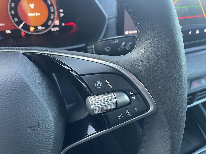 Škoda Octavia 1.5TSi Top Selection - fotka 18 z 26