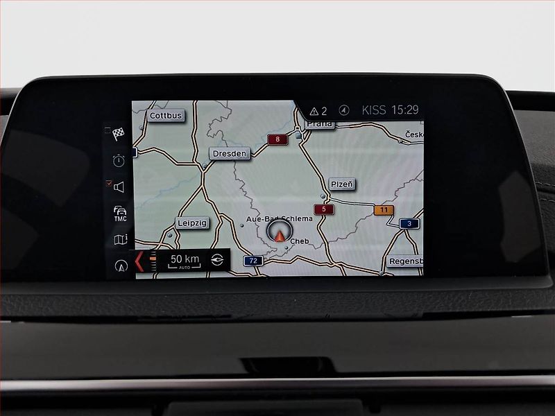BMW Řada 3 (2018) Edition Sport 320d xDrive GT - fotka 16 z 19