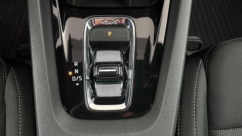 Škoda Octavia 2.0 TDI DSG 4x4 Style Combi - fotka 22 z 25