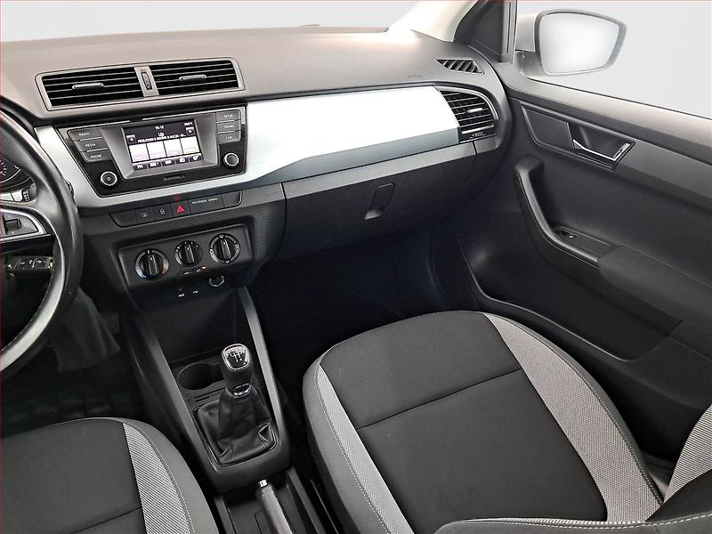 Škoda Fabia (2015) 1.2 TSI - fotka 8 z 16