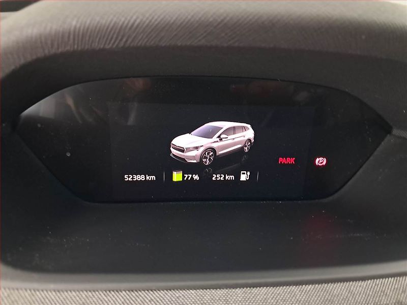 Škoda Enyaq (2023) 60 (62 kWh), SoH 94% - fotka 11 z 20