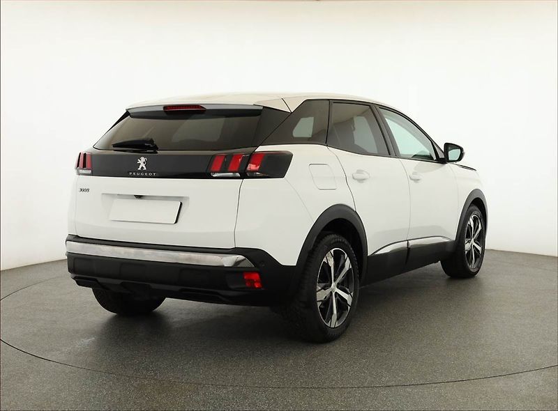 Peugeot 3008 (2017) 1.6 BlueHDi, Automat - fotka 5 z 18