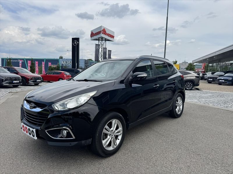 Hyundai ix35 2,0 CRDi, 4x4 - fotka 1 z 19