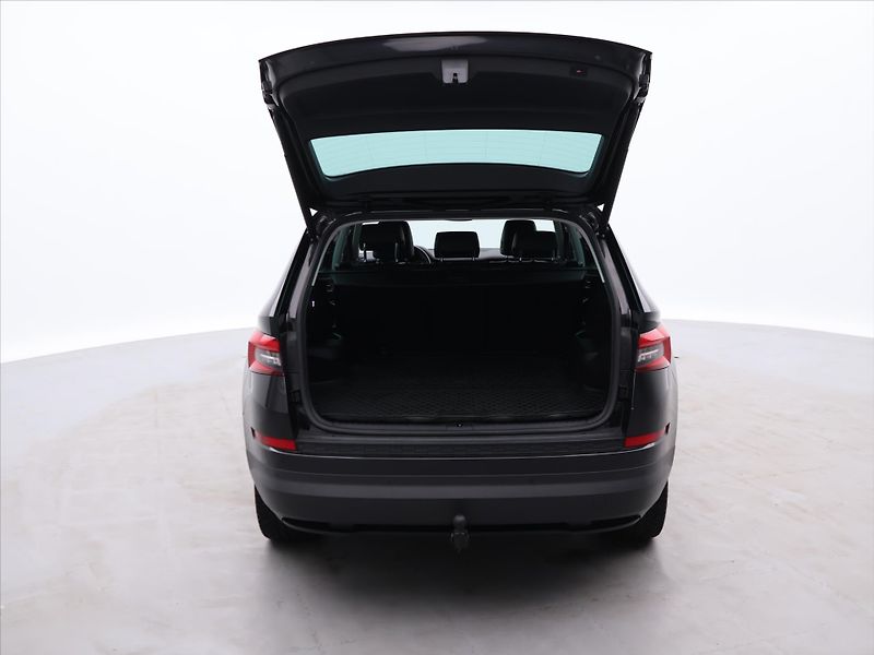 Škoda Kodiaq 2,0 TDI 140kW 4x4 DSG Style+ - fotka 9 z 26