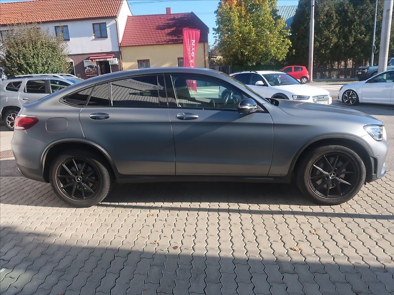 Mercedes-Benz GLC 2,0 220d 4MATIC - fotka 3 z 4