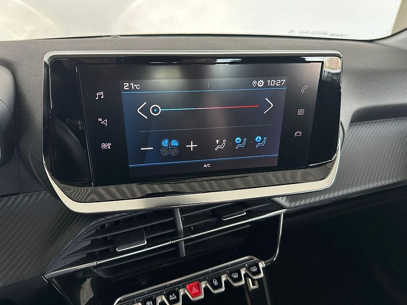Peugeot 208 1,2 74kW, 1.majitel ČR, LED - fotka 12 z 19