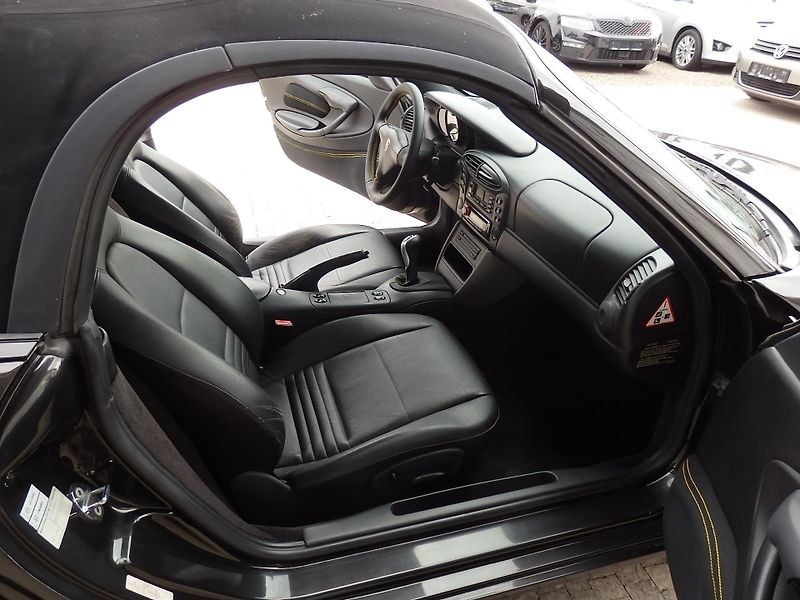 Porsche Boxster 2.5 150 kW + HARDTOP - fotka 14 z 21