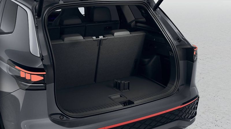 Volkswagen Tayron (2026) R-Line People 7DSG 4 2,0TSi - fotka 4 z 6