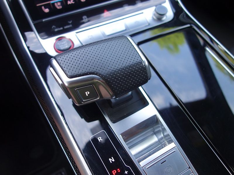 Audi SQ7 (2022) 4.0*TFSI*373KW*TOP-VÝB*ZÁRUKA! - fotka 24 z 50