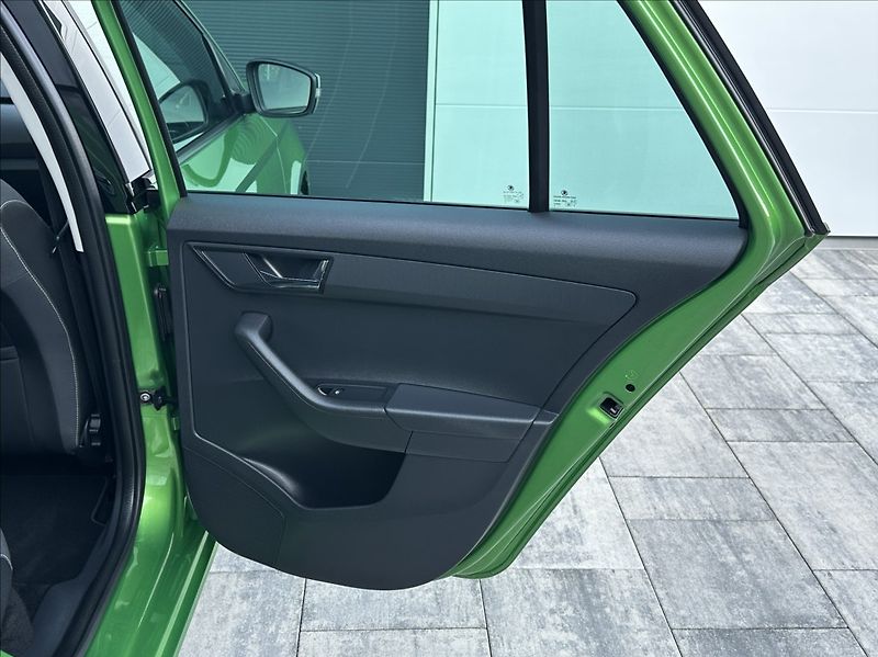 Škoda Fabia 1,0 TSI 110PS  Style Plus - fotka 21 z 53