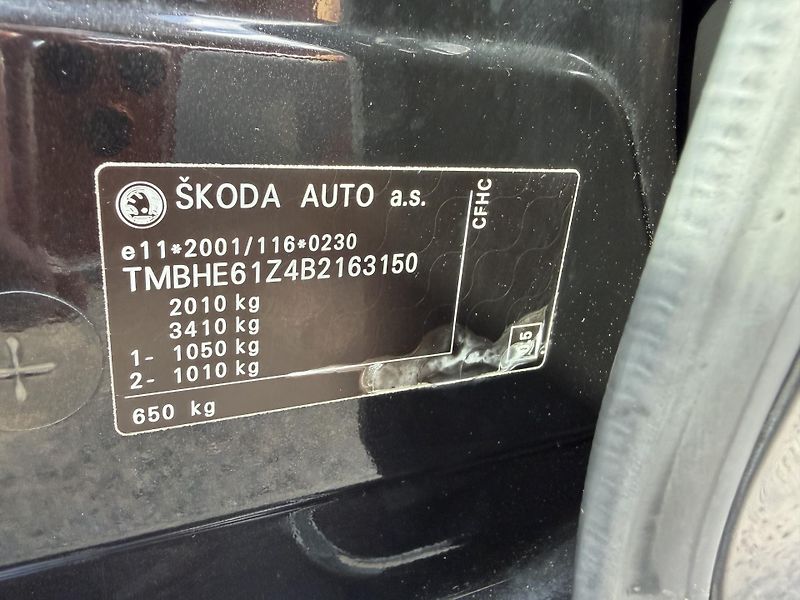 Škoda Octavia (2011) 2,0TDI 103 kW ELEGANCE 1MAJITE - fotka 16 z 48