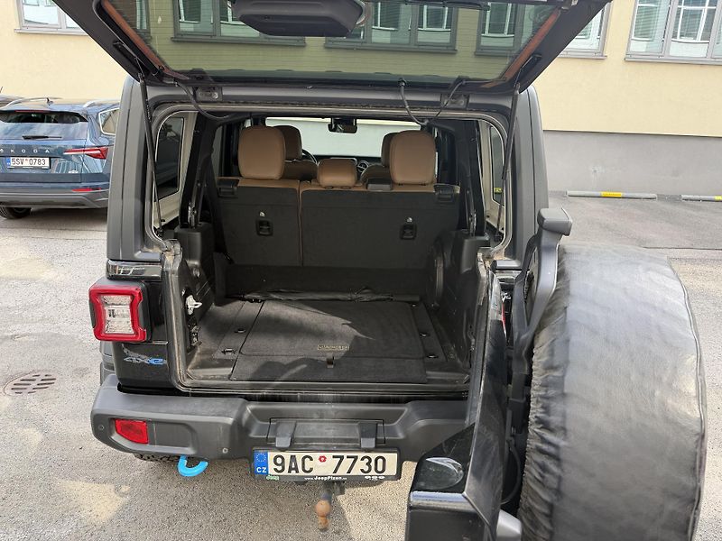 Jeep Wrangler (2022) 4xe - fotka 8 z 9