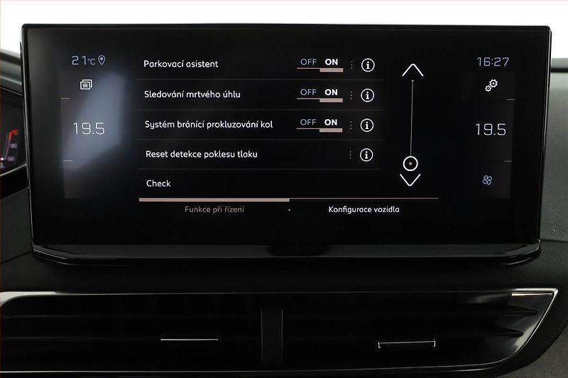 Peugeot 3008 (2021) 1.2 PureTech - fotka 16 z 20