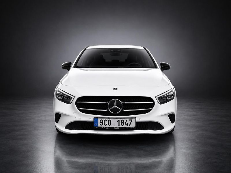 Mercedes-Benz Třídy B 180d - fotka 2 z 8
