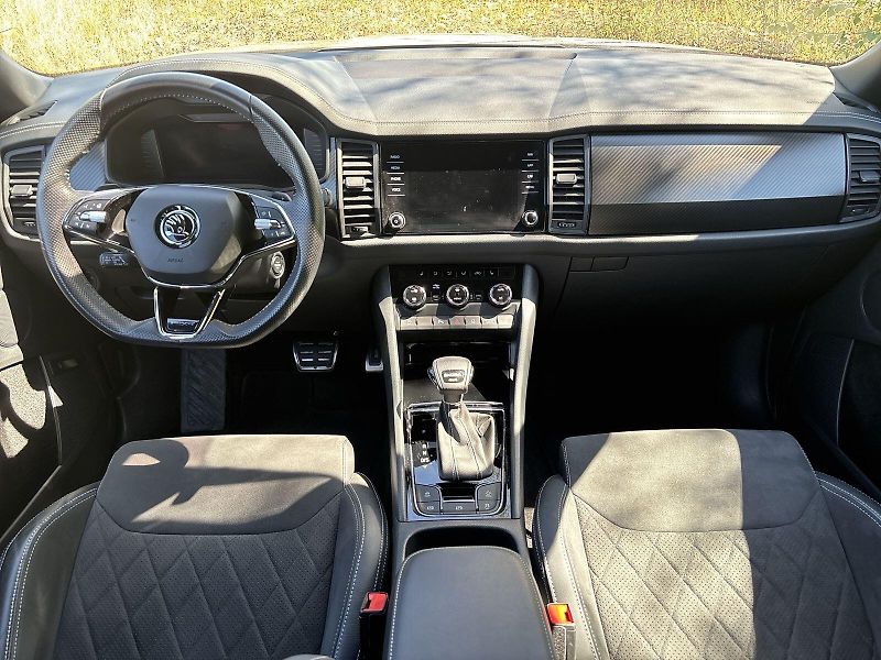 Škoda Kodiaq (2023) 2.0 TSI 4x4 DSG Sportline+ - fotka 5 z 33