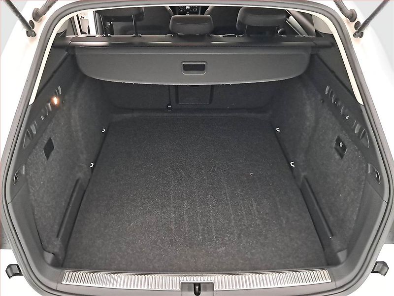 Škoda Superb (2018) Style 2.0 TDI, Serv.kniha - fotka 14 z 17