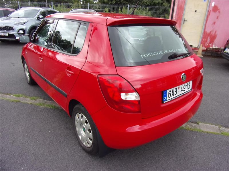 Škoda Fabia 1,6 16V - fotka 5 z 18