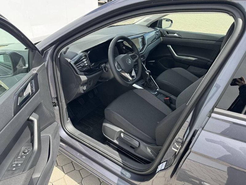 Volkswagen Polo (2024) People 5G 1,0TSi - fotka 5 z 9