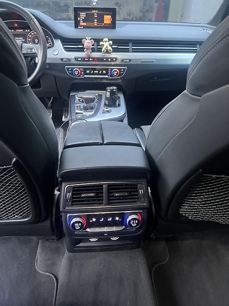 Audi Q7 (2017) Q7   s- line - fotka 20 z 25