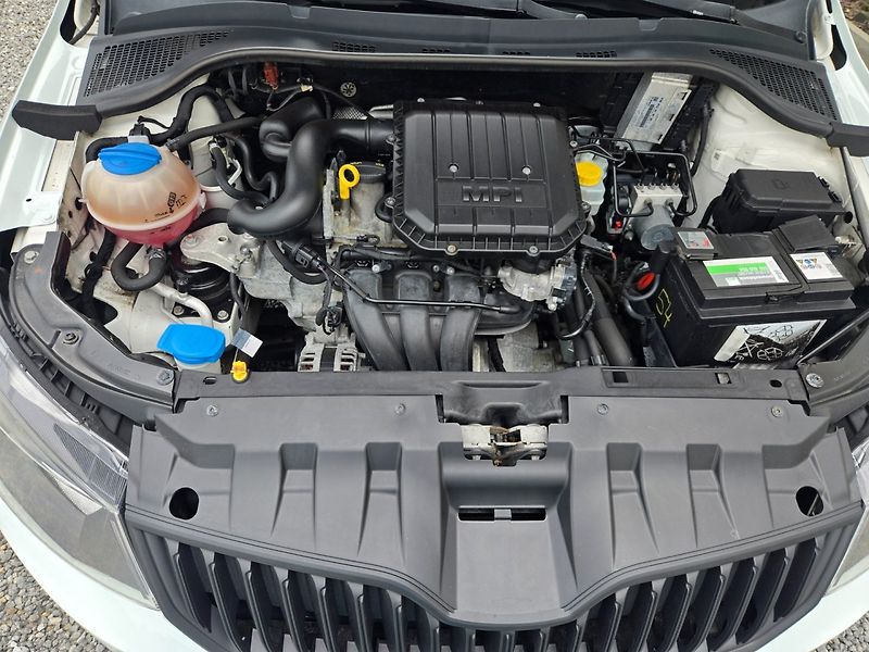 Škoda Fabia (2015) 1.0 MPi TOP STAV - fotka 21 z 21