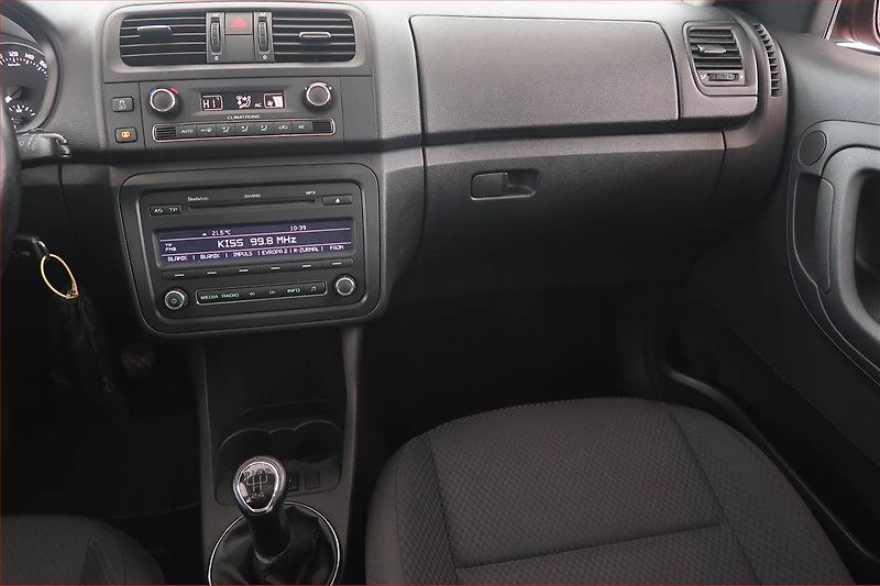 Škoda Roomster (2011) Comfort 1.2 TSI, nová STK - fotka 8 z 15