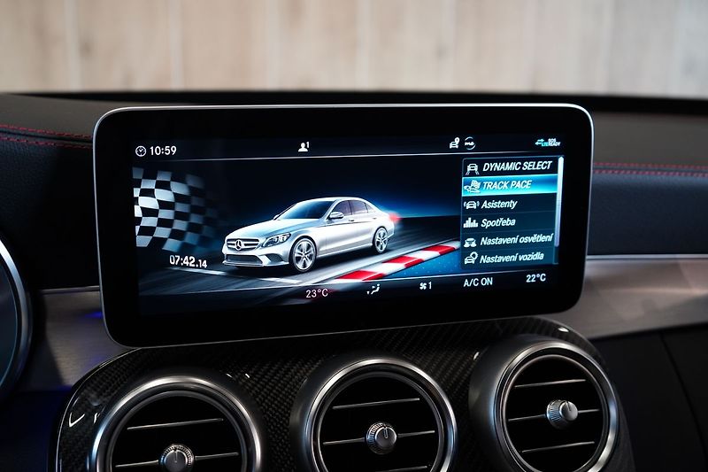 Mercedes-Benz Třídy C C43 AMG 4MATIC, Ventilace, HUD - fotka 32 z 47