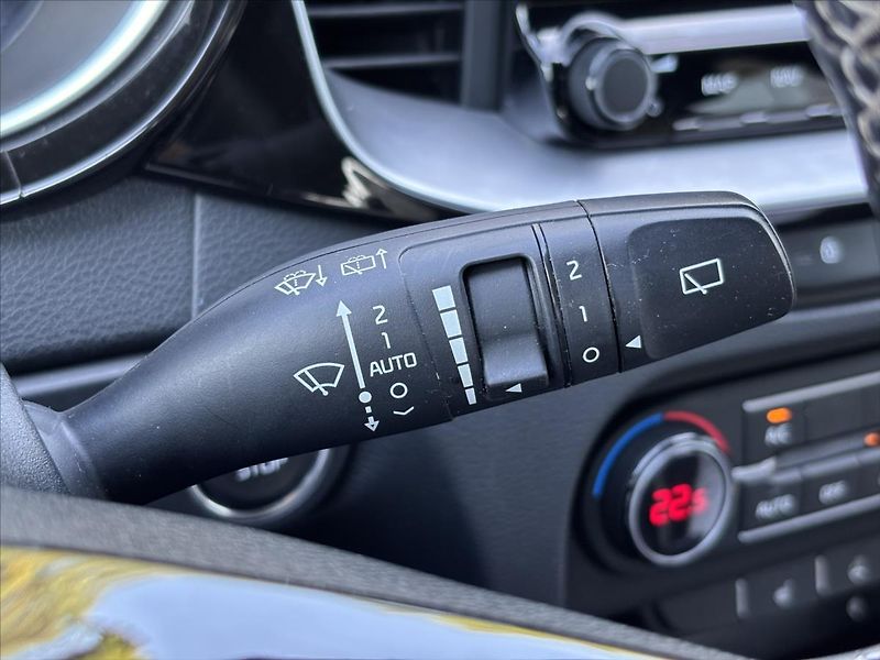 Kia Ceed 1,5 TGDi GT Line 1.ČR TAŽNÉ - fotka 37 z 47