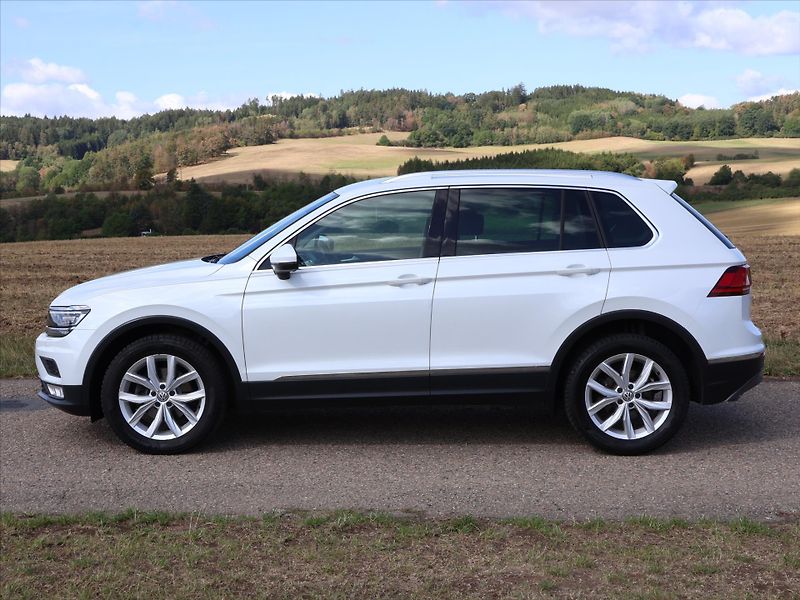 Volkswagen Tiguan 2,0 TDI 110kW DSG 4M Highline - fotka 4 z 37