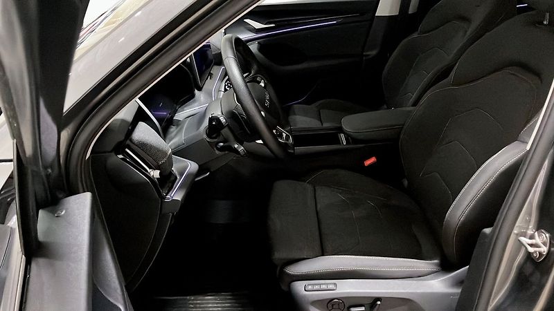 Škoda Kodiaq 1.5 eTSI 7míst NezTop Matrix T - fotka 6 z 11