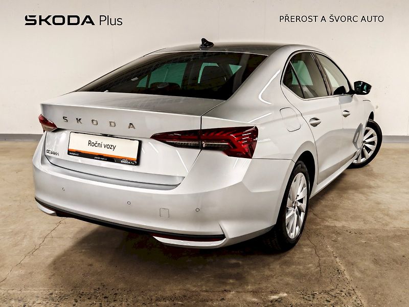Škoda Octavia (2025) 1.5 TSI 110 kW Top Selection - fotka 2 z 31
