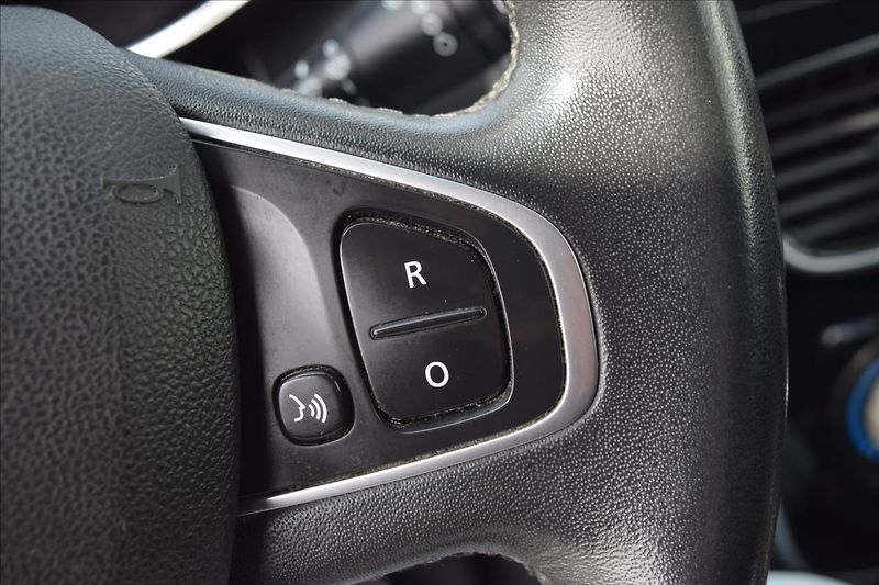 Renault Clio 1,2 i 54KW KLIMA ALU - fotka 37 z 47