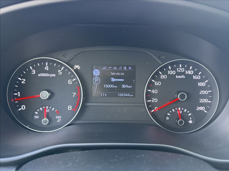 Kia Sportage 1,6 T-GDi 130kW 4x4 tažné - fotka 28 z 50