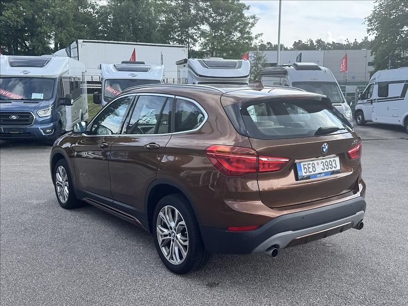 BMW X1 2,0   S Drive - fotka 4 z 11