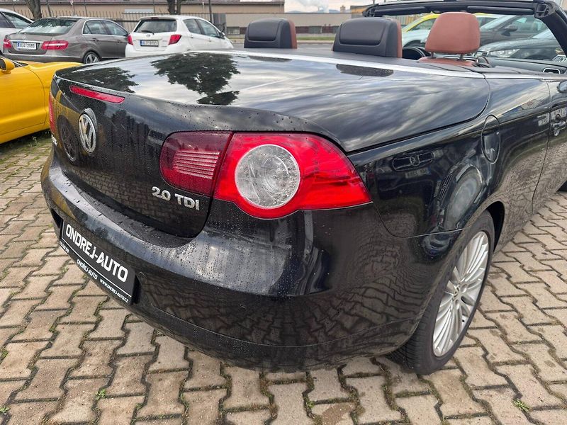Volkswagen EOS (2007) KABRIOLET 2,0 TDI 103 KW - fotka 12 z 47