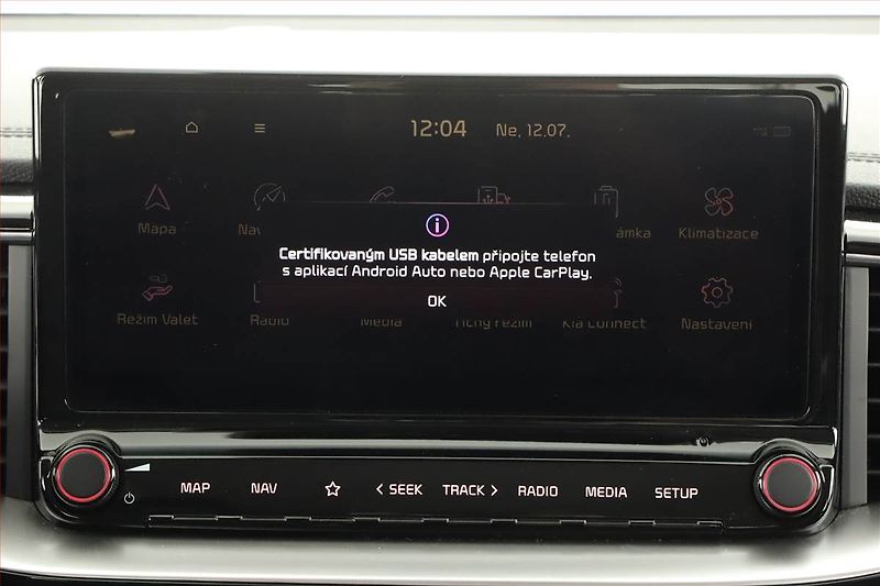 Kia XCeed (2025) 1.5 T-GDI, Top, Navigace - fotka 16 z 20