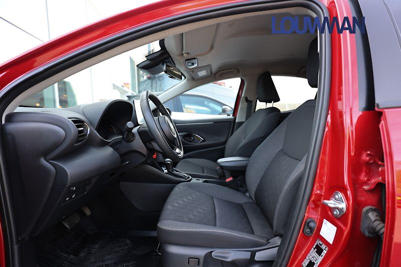Toyota Yaris AT STYLE - fotka 11 z 19