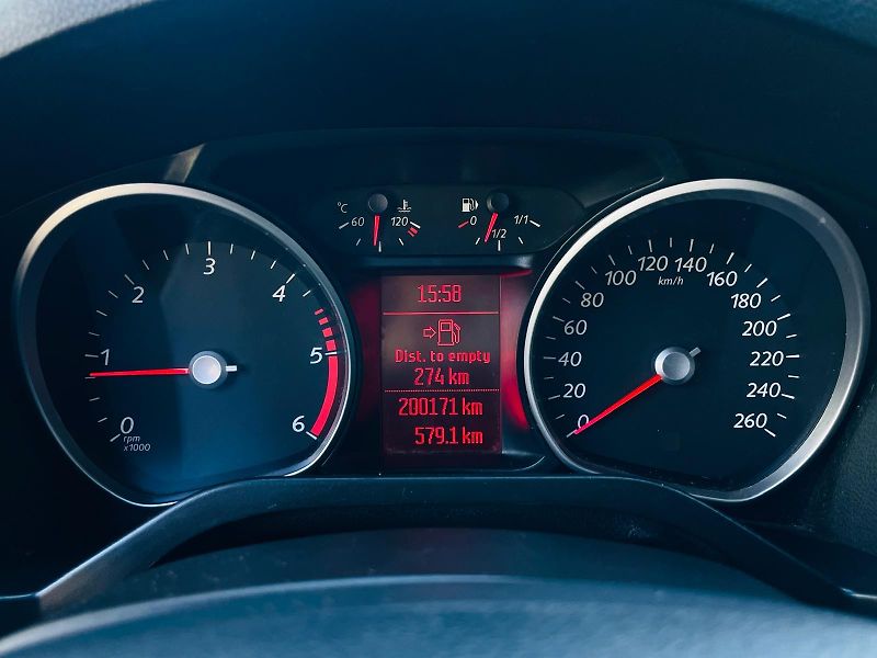 Ford Galaxy 2.0TDCi MANUÁL 7 MÍST VÝHŘEV - fotka 44 z 49