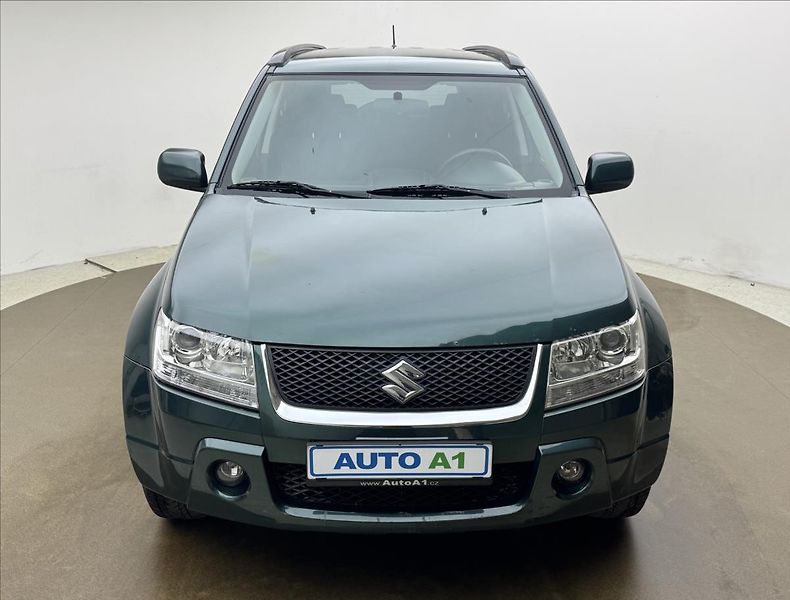 Suzuki Grand Vitara 1,9 4X4 TAŽNÉ CZ VELKÝ SERVIS - fotka 2 z 26